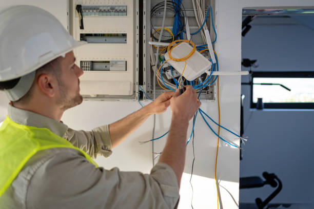 Best Licensed Electrician  in Braham, MN